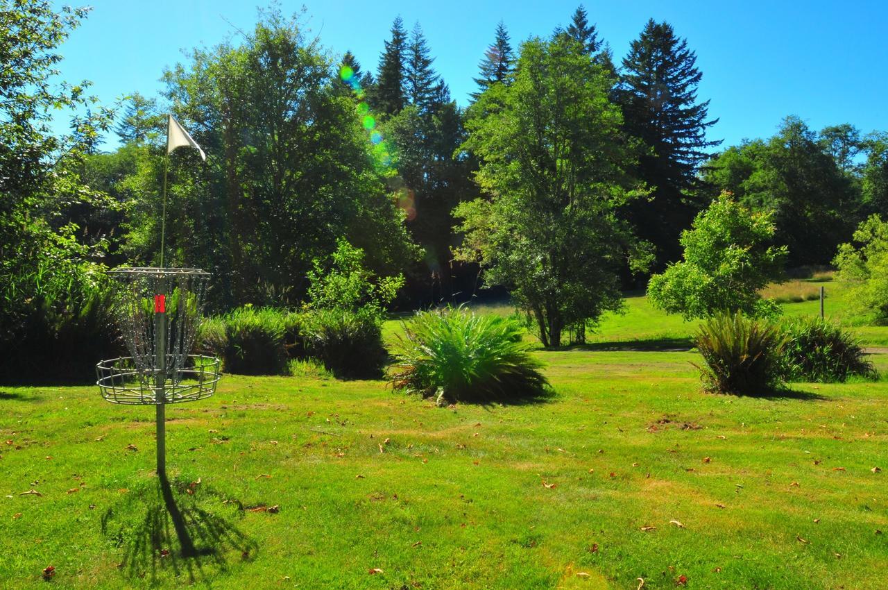 Lucky Mud Inn And Disc Golf Resort Skamokawa Bagian luar foto