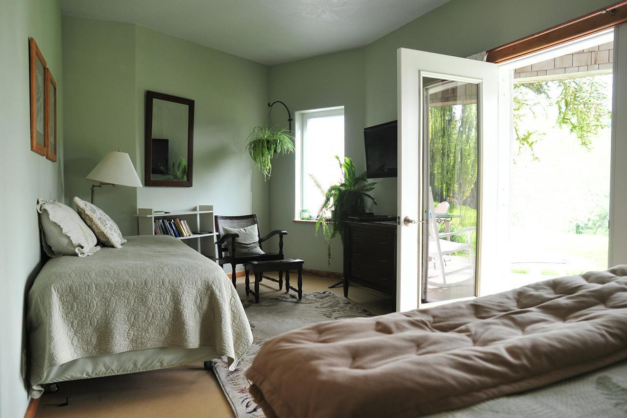 Lucky Mud Inn And Disc Golf Resort Skamokawa Bagian luar foto